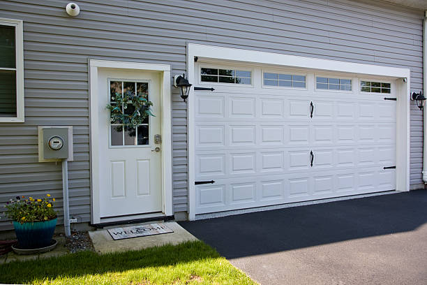 24/7 Emergency Garage Door Panel Replacement experts in Pine Mountain Club, CA